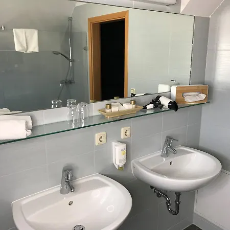 펜션 Ferienhaus Im Hafendorf Rheinsberg *